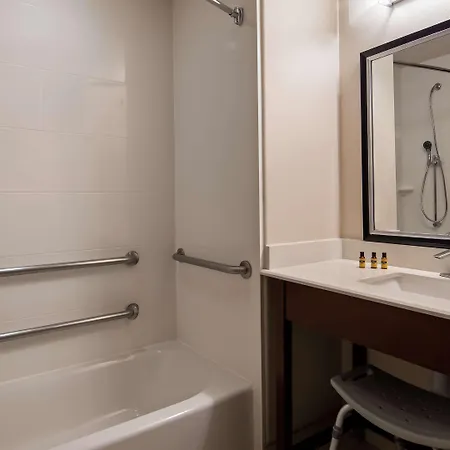 Best Western Plus Spring Inn & Suites Exterior photo