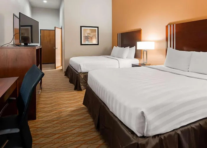 Best Western Plus Spring Inn & Suites