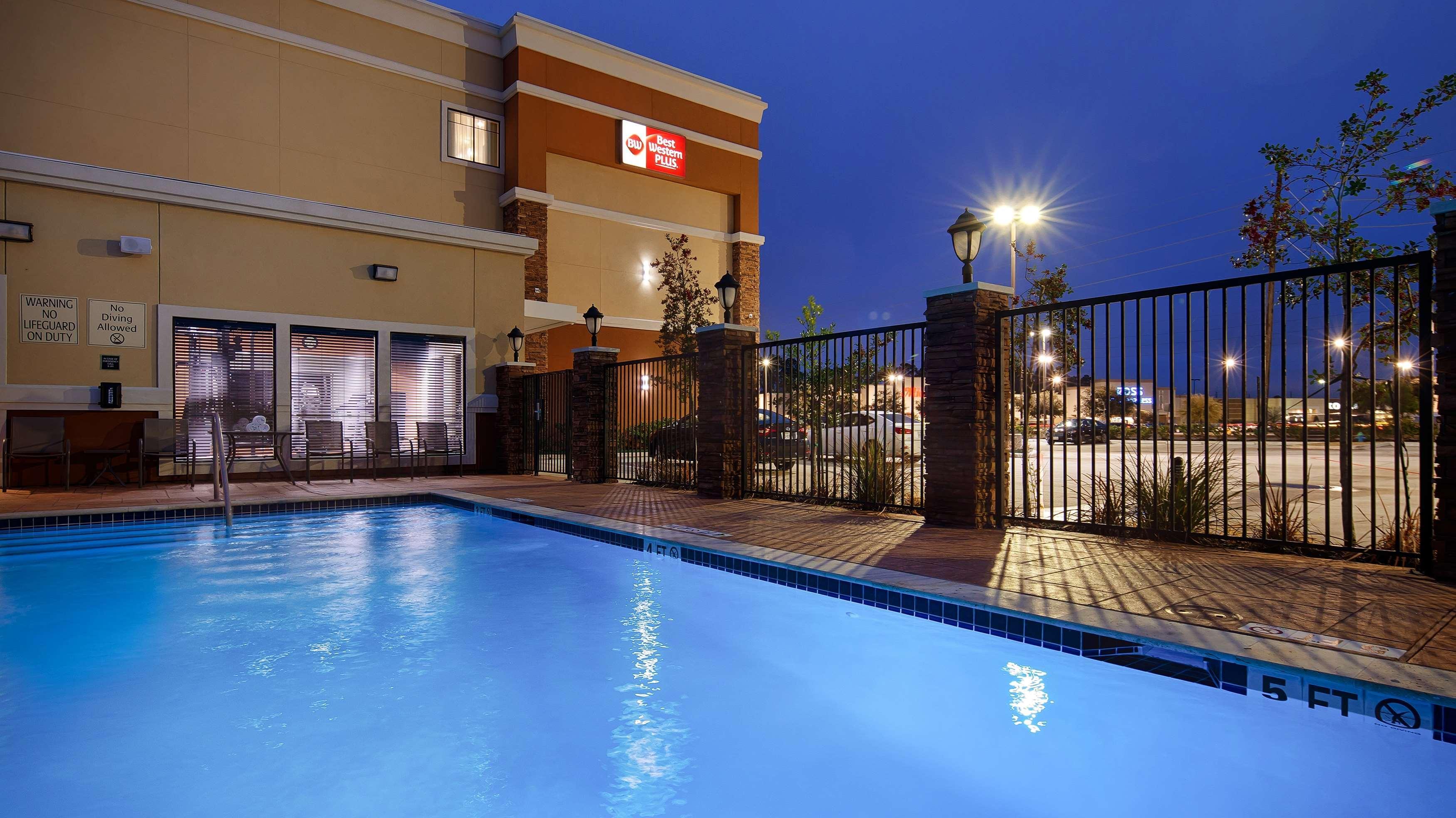 Western & Hotel Spring