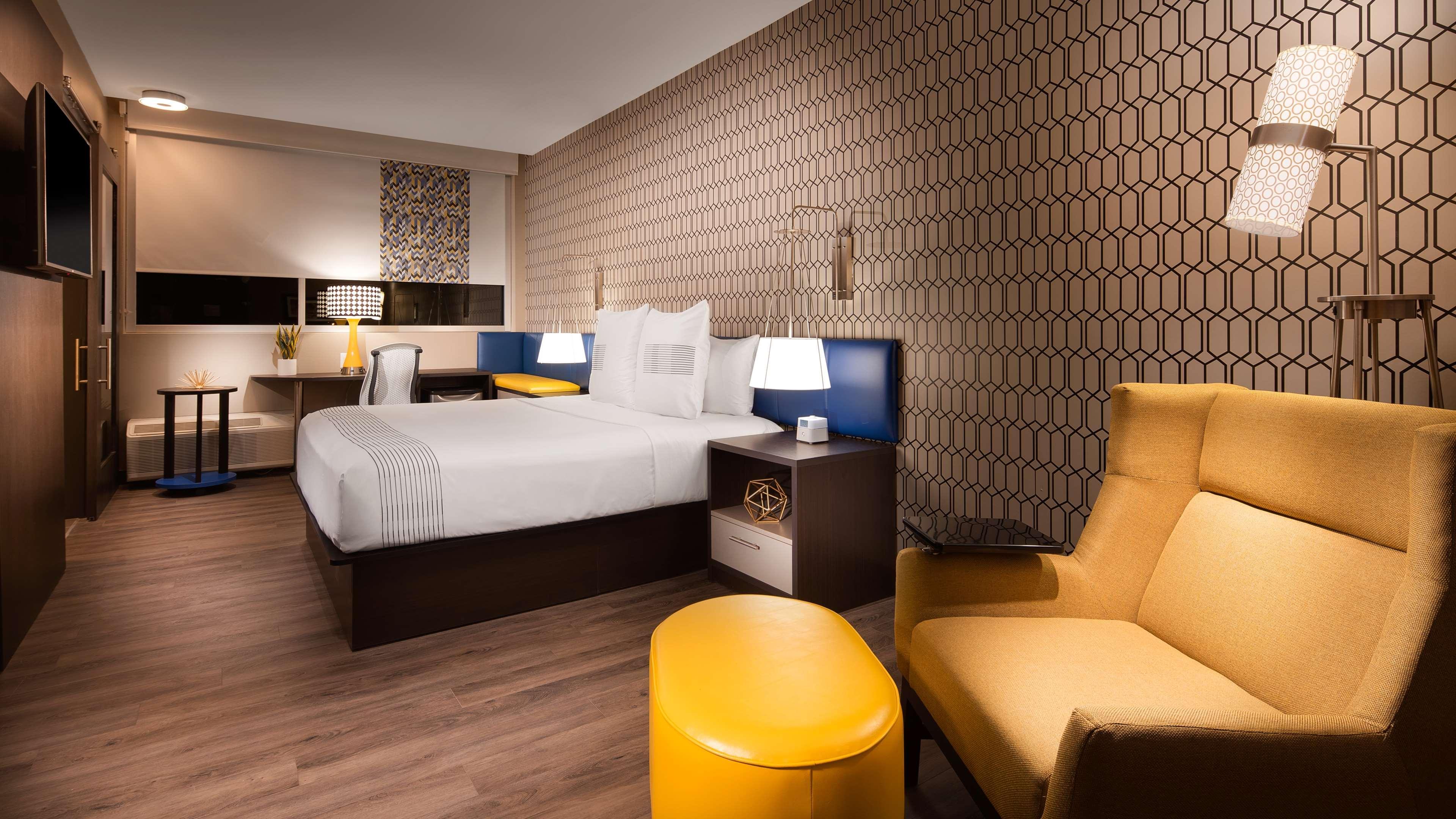 Western & Hotel Spring